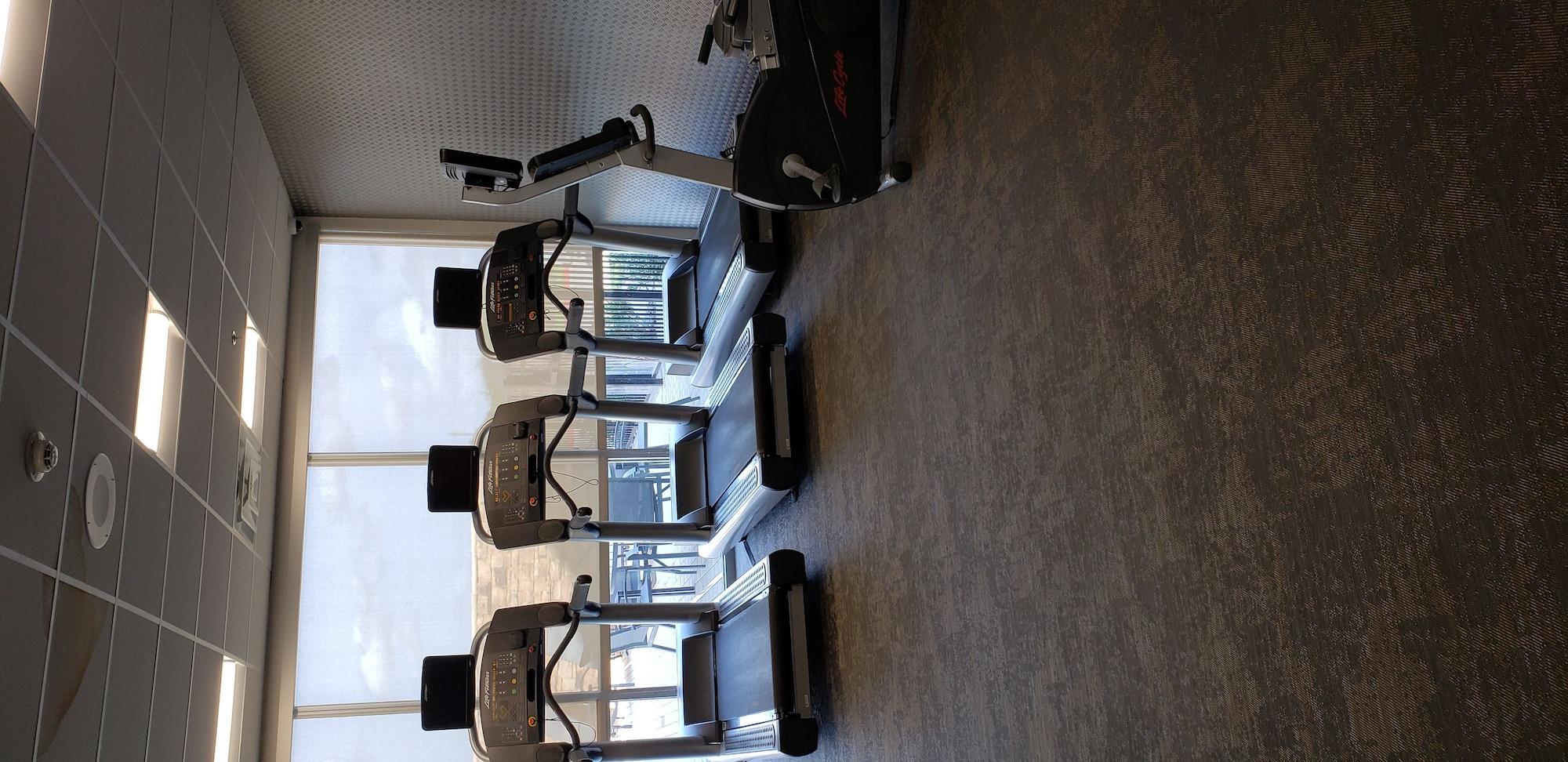 Fairfield & By Marriott North Hotel 3*